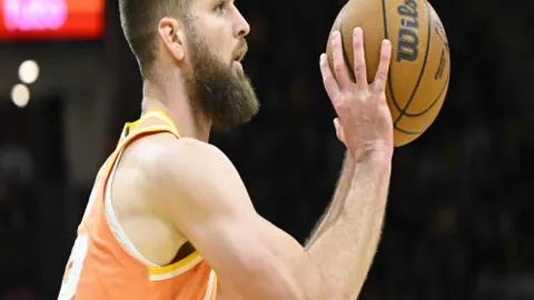 短道速滑世锦赛：盘点观赛难忘瞬间